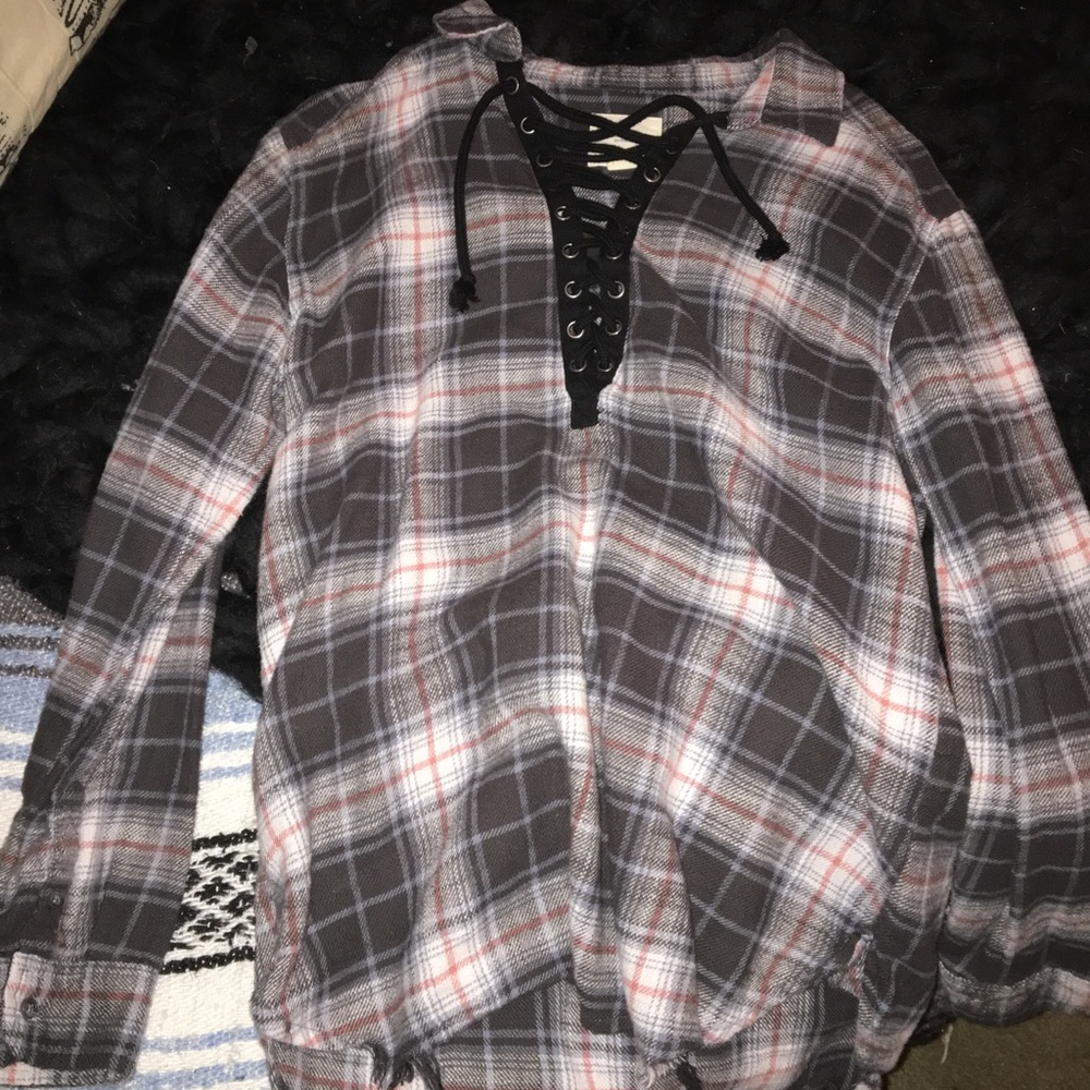 Plaid American Eagle shirt with lace up